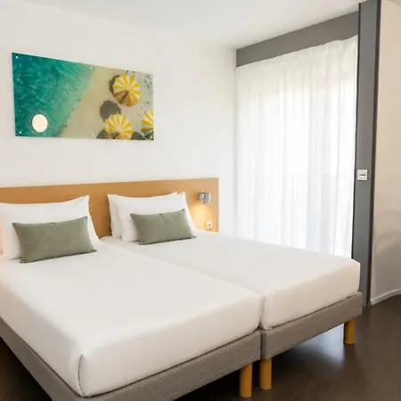 Hotell Thermes Les Ecureuils-dax